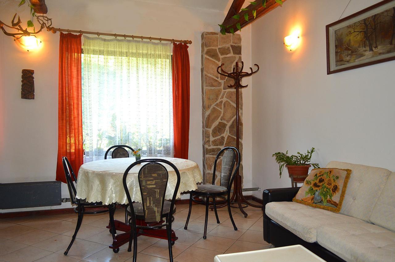 Holiday Home Tanevi Трявна Экстерьер фото